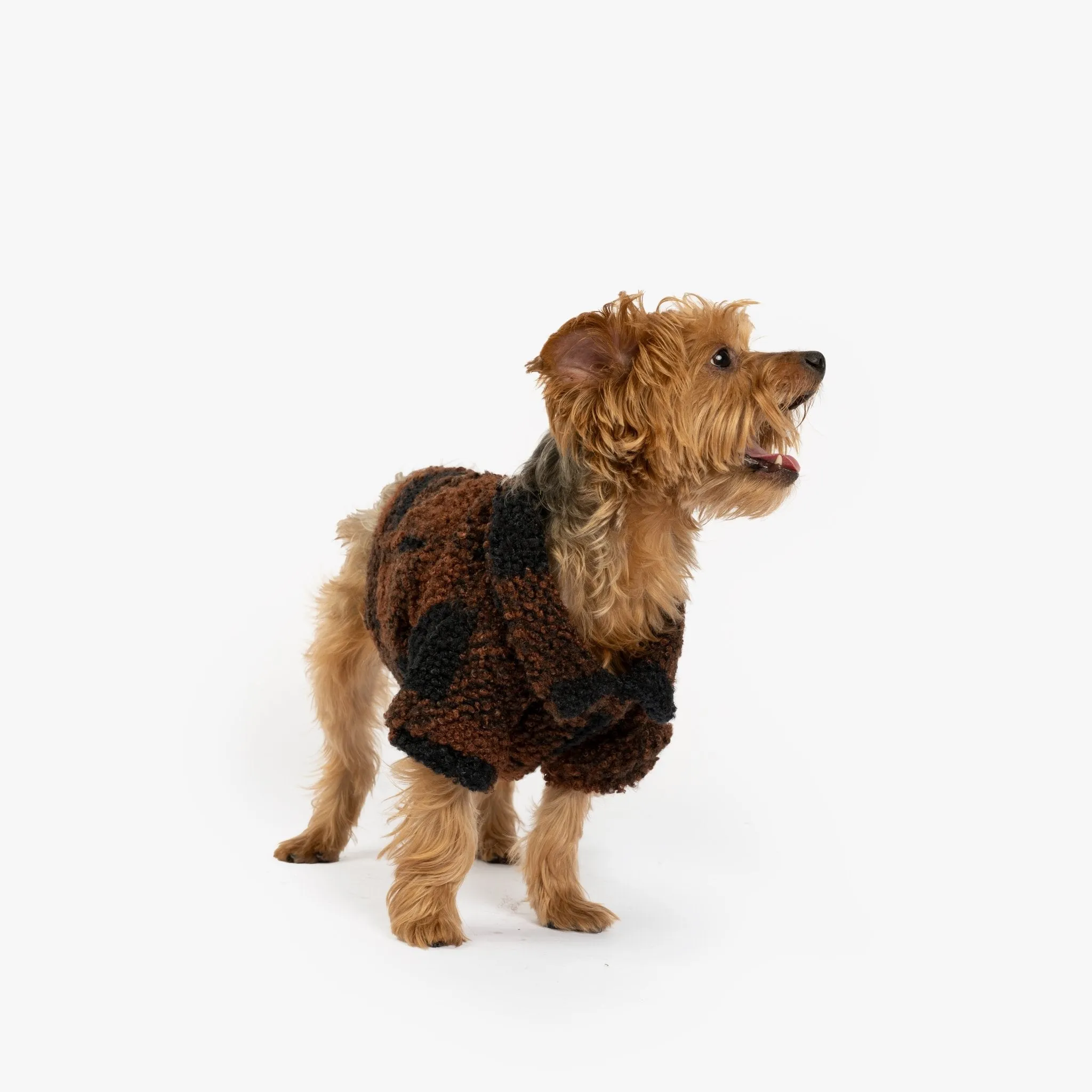 🖤 Humpfrey Dog Jacket – Printed Sherpa with Fluff-Free Velcro & Elastic Chest