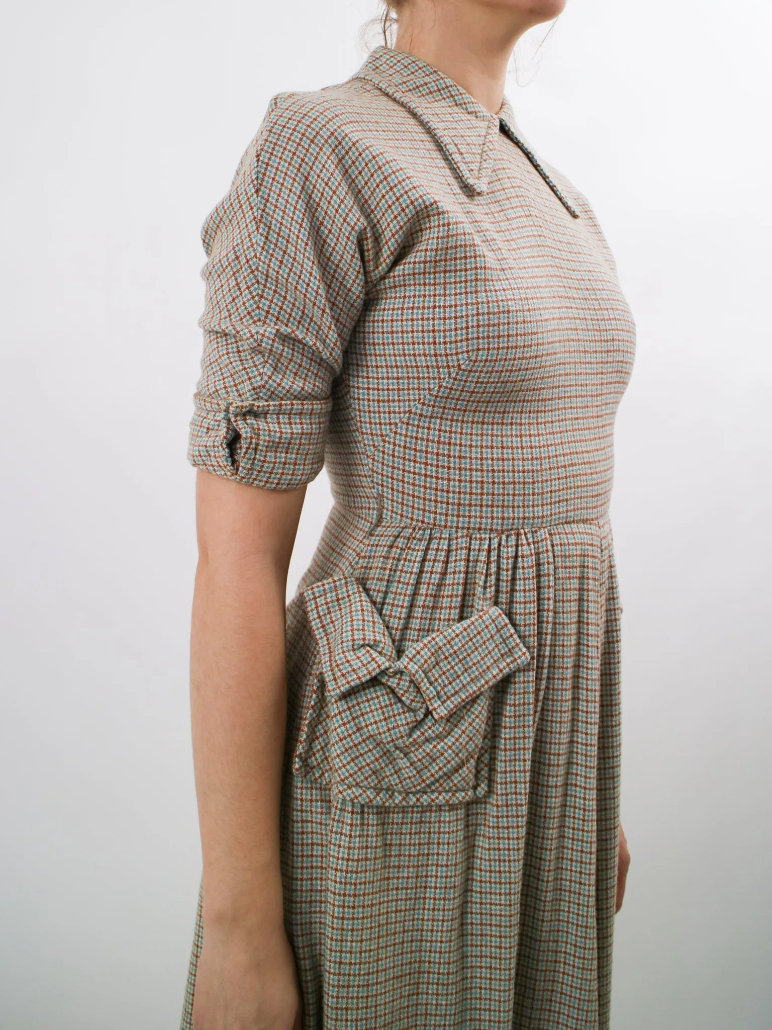 1940s Brown and Blue Plaid Wool Dress with Oversized Pockets