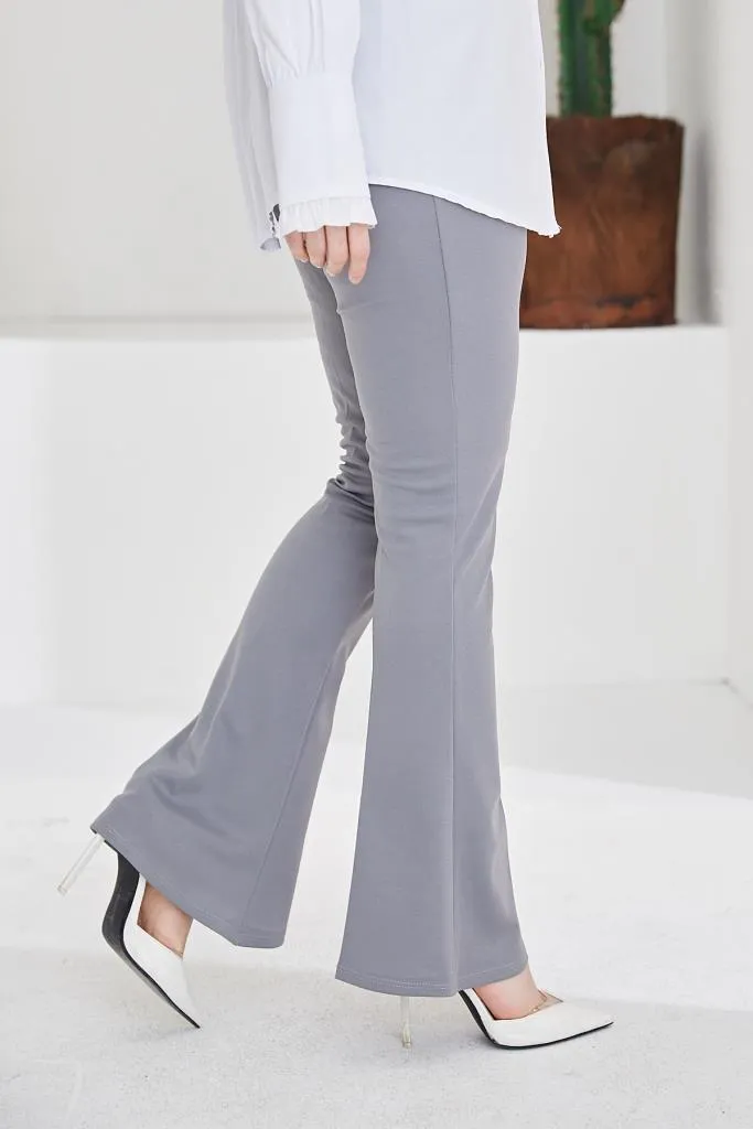 BNG Women Spanish Flare Fabric Pants Gray - Clermont