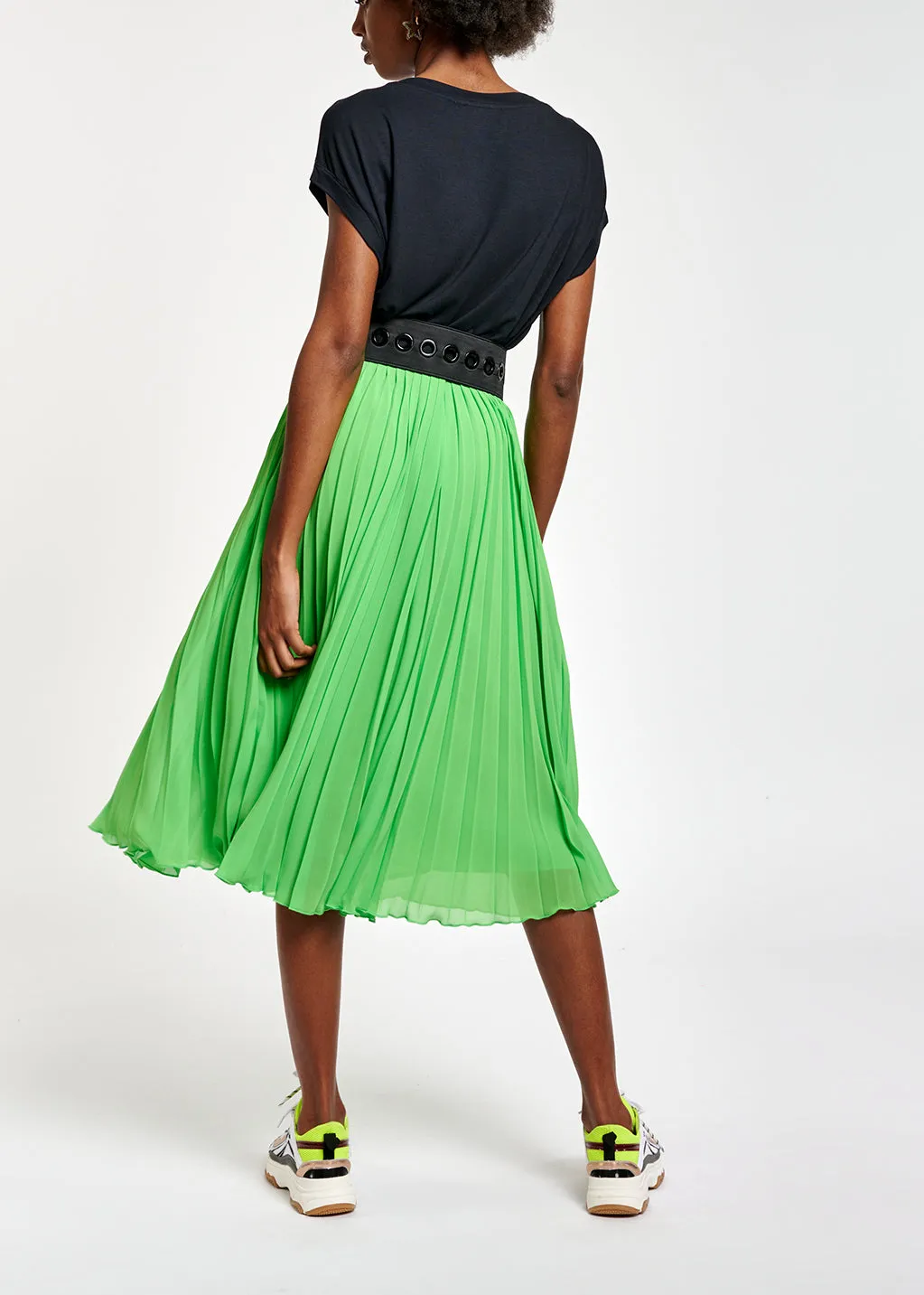 Bright green plissé midi skirt