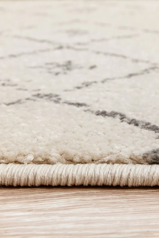 Chrome Elsa Rug (Silver) by Rug Culture