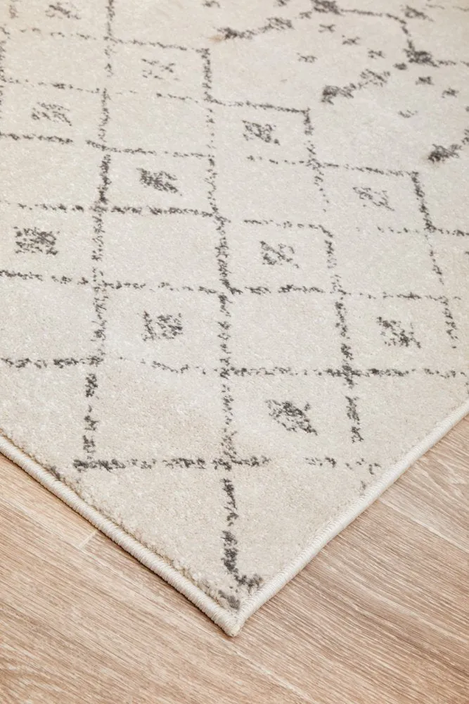 Chrome Elsa Rug (Silver) by Rug Culture