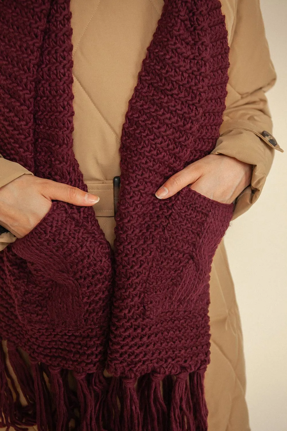 Chunkyss Ivory | Thick Knit Scarf w/ Pockets