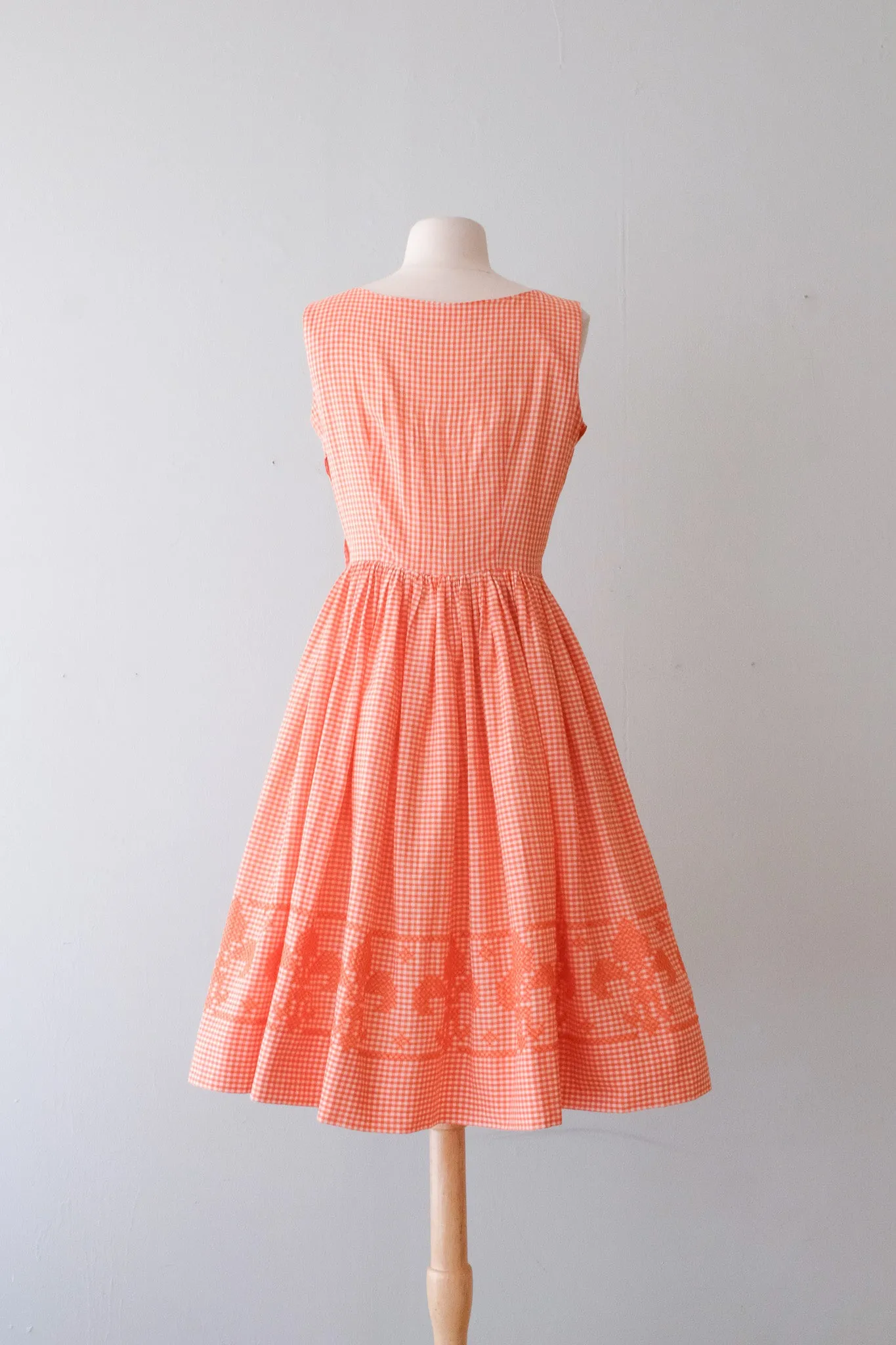Darling 1950's Fleur De Lis Cotton Gingham Day Dress / Sz M