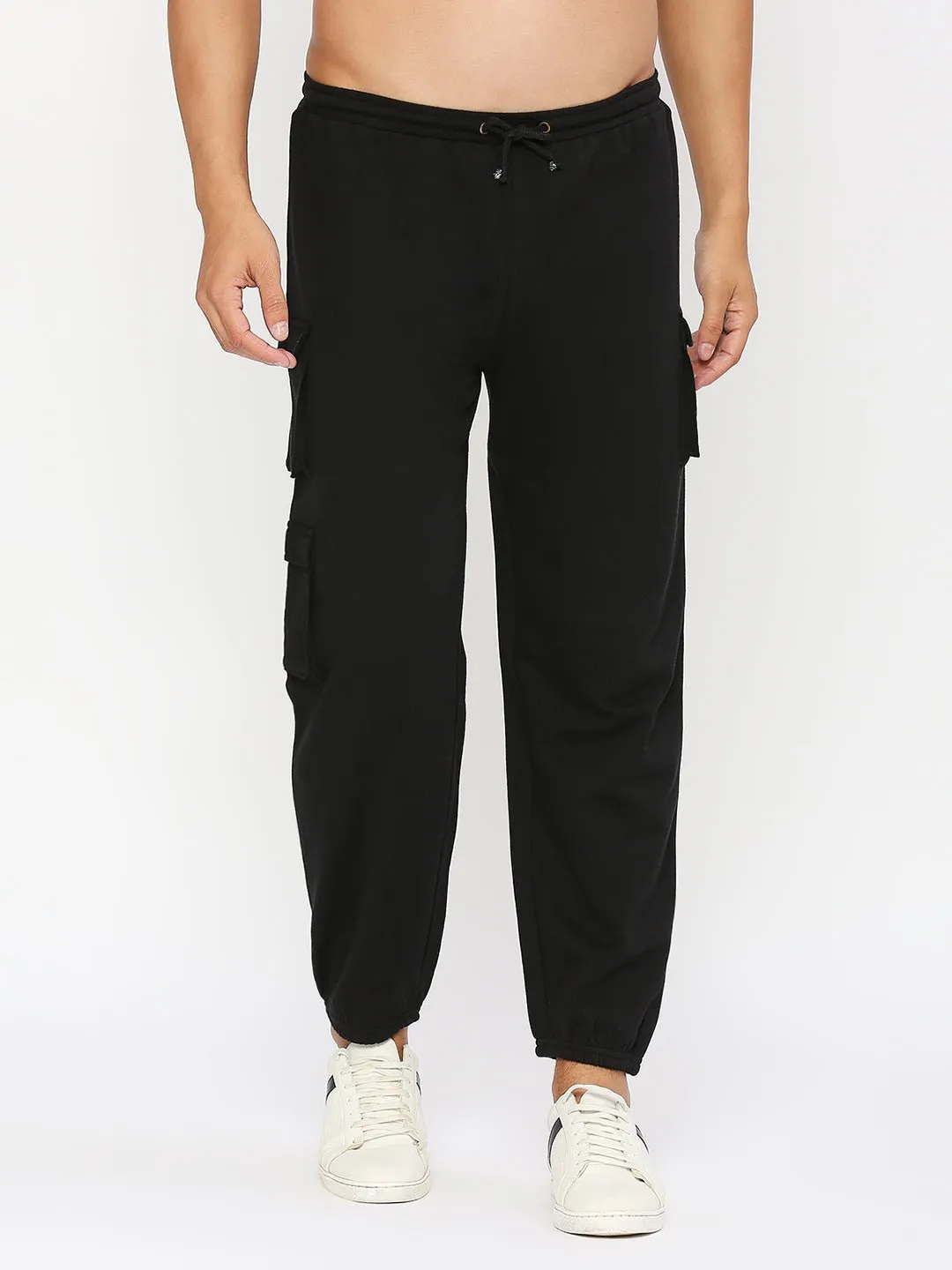 Effy x Shakya sweatpants black
