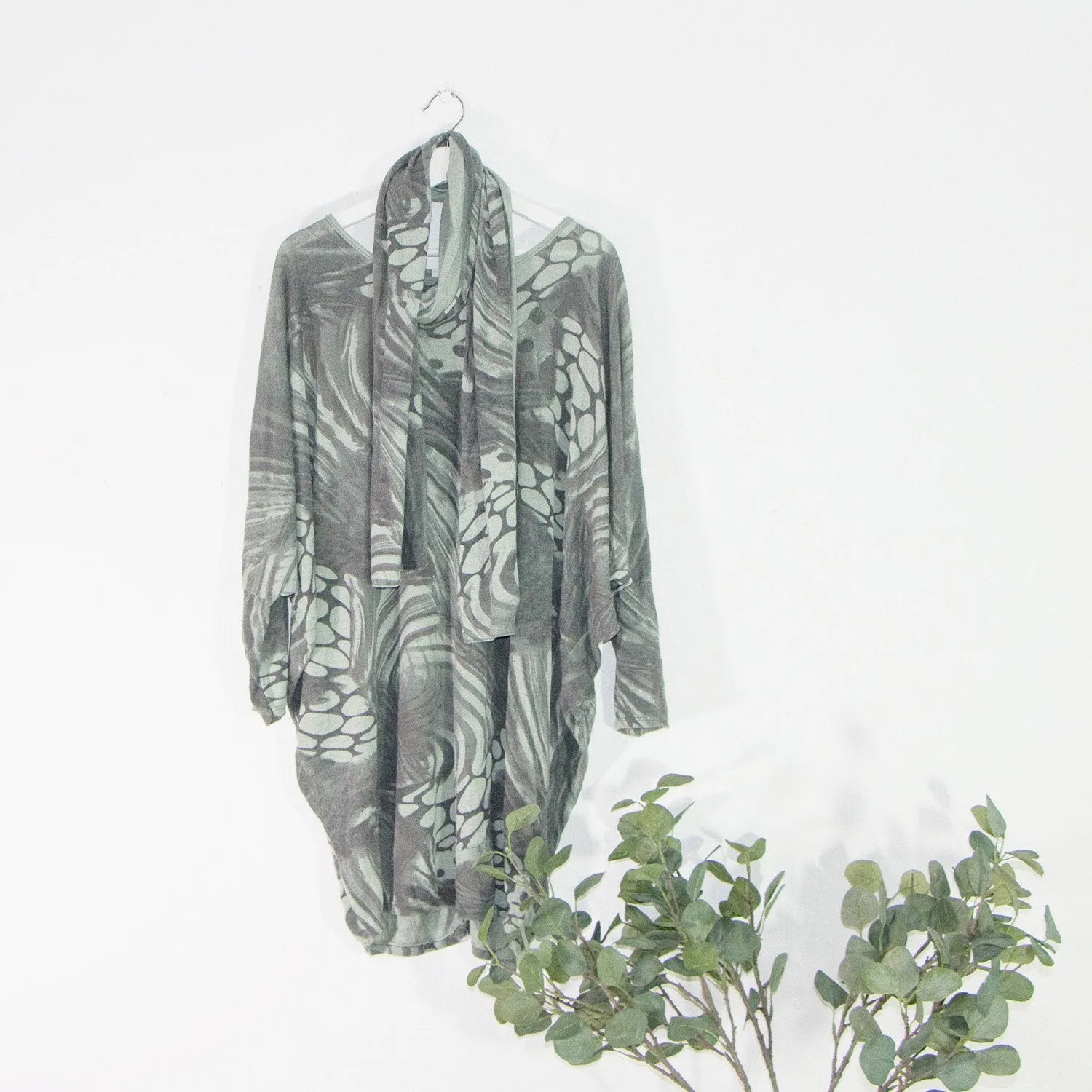 Free size cotton viscose mix swirl bubble print top with scarf