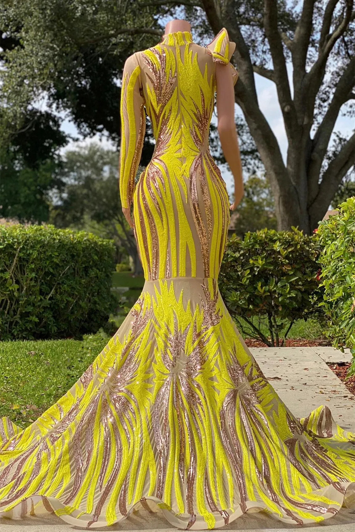 kamahe Mermaid High Neck One Shoulder Sequined Floor-length Long Sleeve Lace Prom Dress