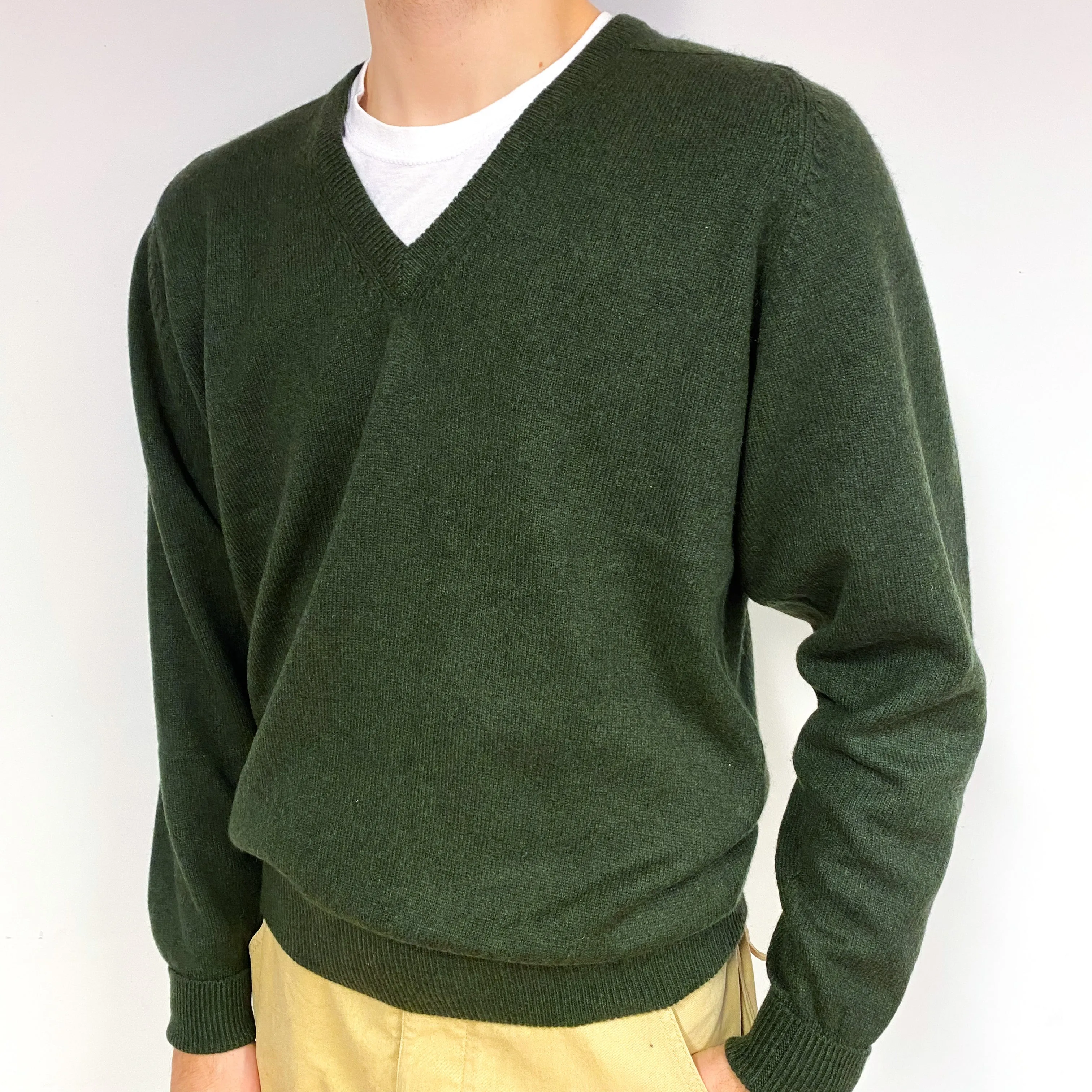 Men's Dark Khaki Green Cashmere V-Neck Jumper Large