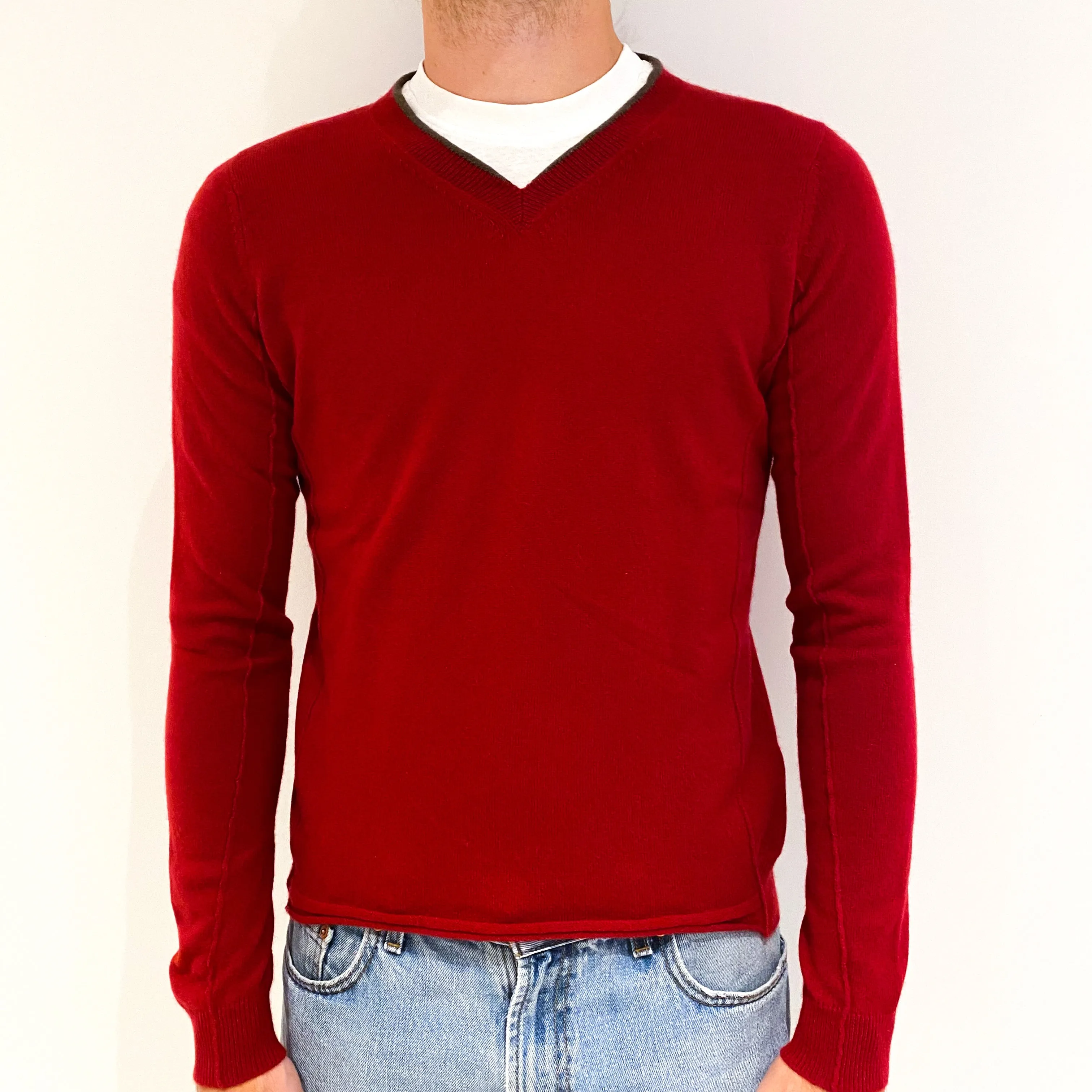 Men's Scarlet Red Cashmere V-Neck Jumper Medium Slim