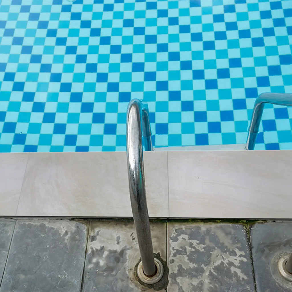 Praia Crema, 13" x 24" - 2CM Porcelain Pool Coping