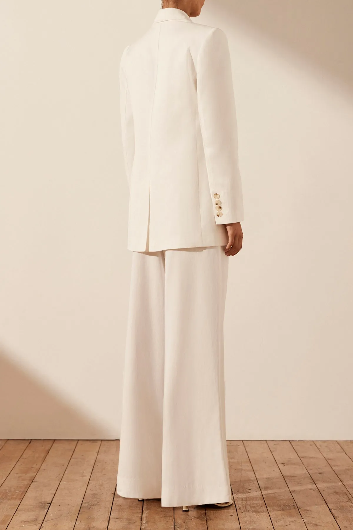 Sara Peak Lapel Blazer in Coconut