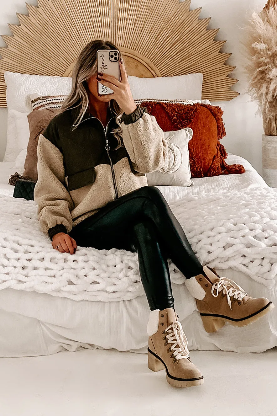 Up Close & Comfortable Nylon/Sherpa Zipper Jacket (Olive/Tan)
