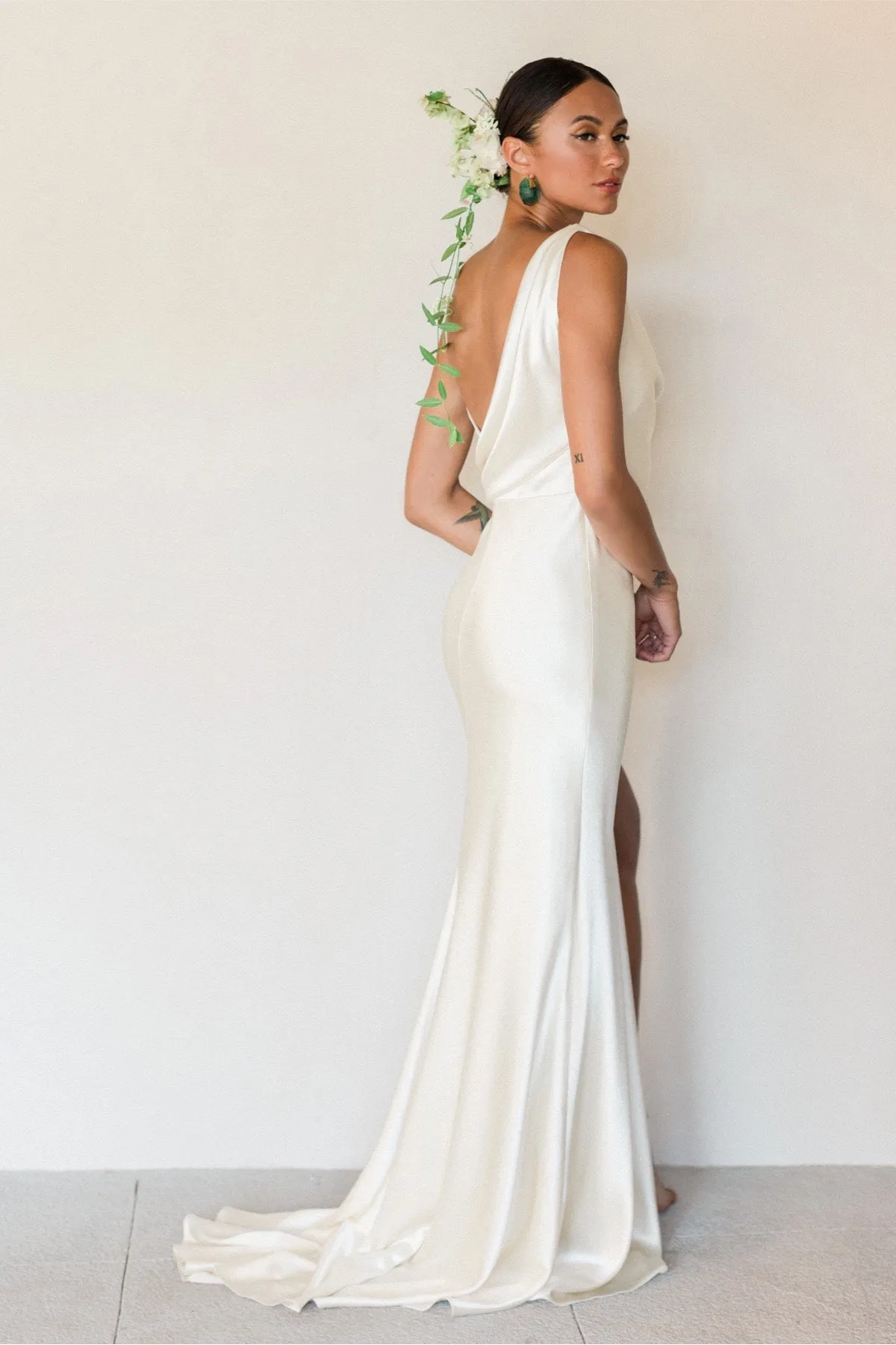 Watters Mirall Gown